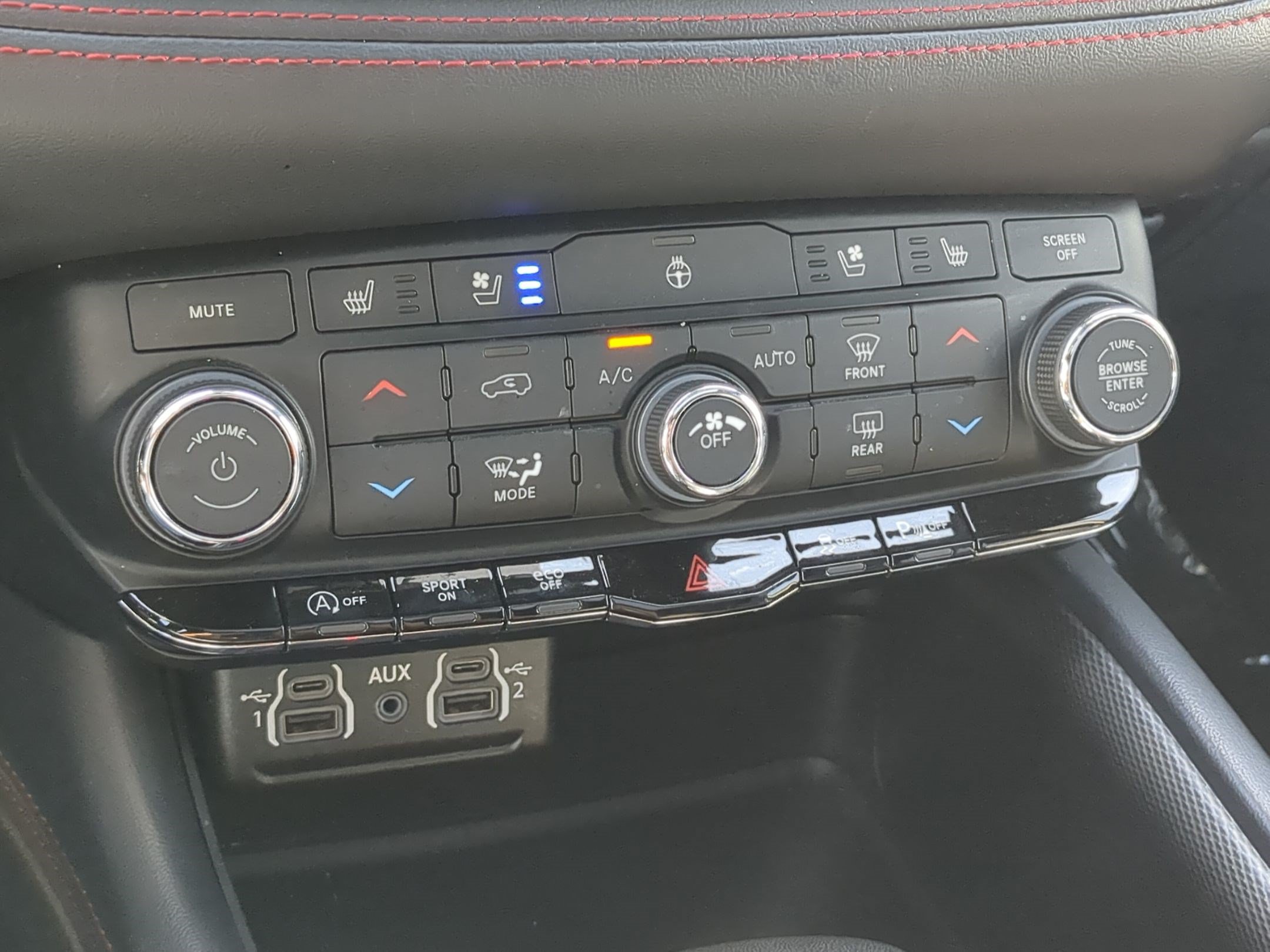 Used 2024 Dodge Durango GT AWD/4WD image 27