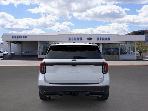 New 2026 Ford Explorer ST-Line w/ ST-Line Street Pack AWD/4WD image 5