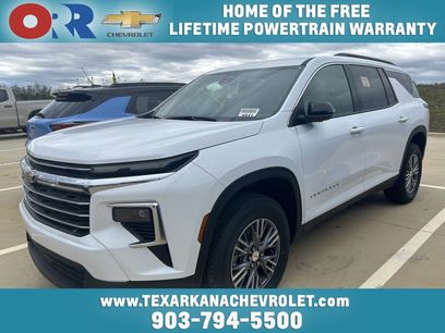 Used 2025 Chevrolet Traverse LT