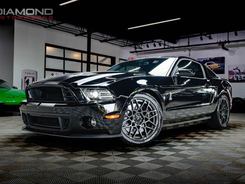 Used 2013 Ford Mustang Shelby GT500 RWD image 28