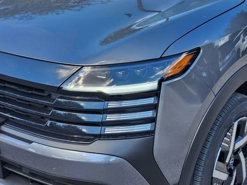 New 2026 Nissan Kicks SV image 6