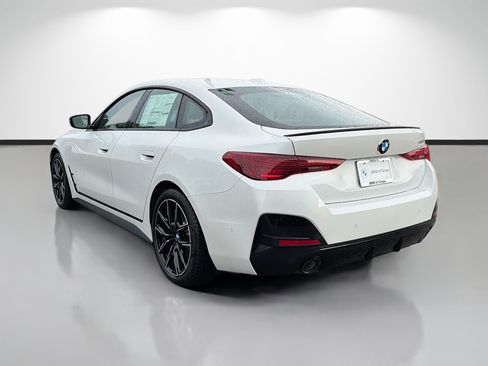New 2026 BMW 430i w/ M Sport Package RWD image 5