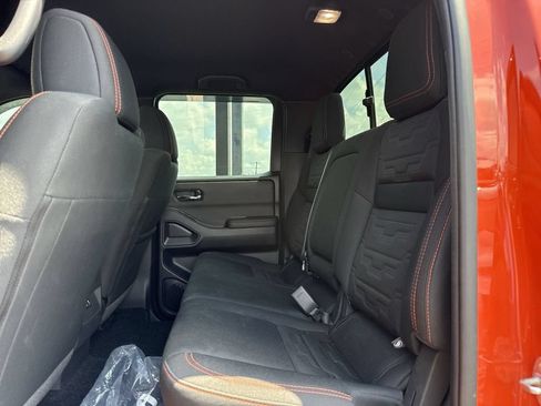 Used 2025 Nissan Frontier PRO-4X w/ Tow Package AWD/4WD image 19