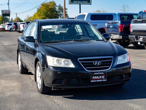 Used 2009 Hyundai Sonata GLS image 2