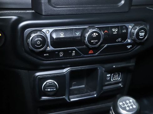 Used 2023 Jeep Wrangler Sport AWD/4WD image 22