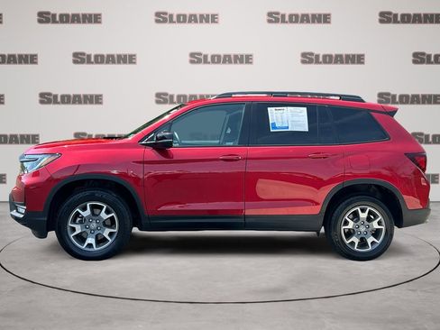 Certified 2023 Honda Passport TrailSport image 2