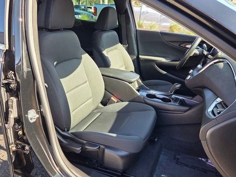 Used 2016 Chevrolet Malibu LT image 18