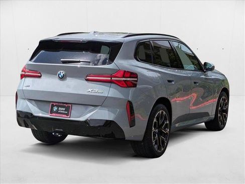 Used 2025 BMW X3 xDrive30i w/ M Sport Package image 2