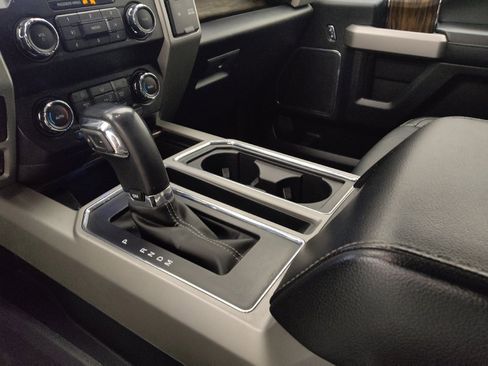 Used 2019 Ford F150 Lariat AWD/4WD image 26