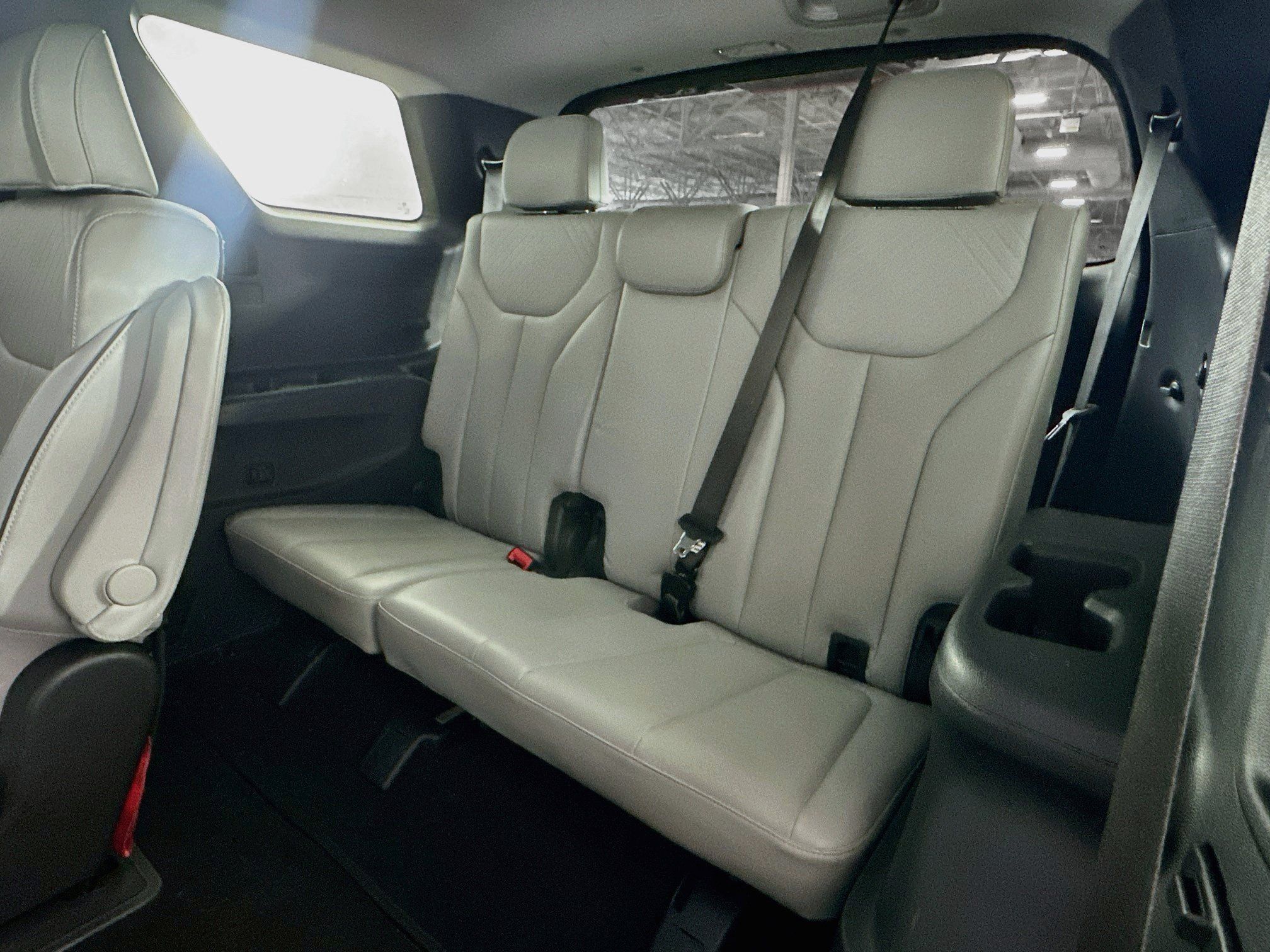 Used 2025 Hyundai Palisade SEL AWD/4WD image 30