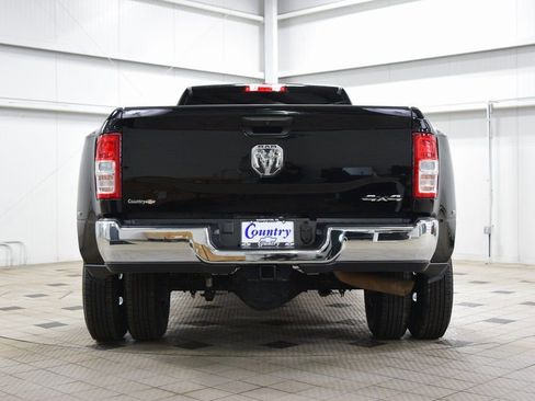 Used 2024 RAM 3500 Tradesman w/ Chrome Appearance Group AWD/4WD image 7