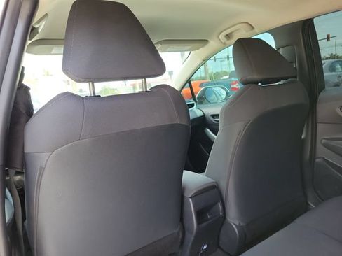 Used 2022 Toyota Corolla LE FWD image 11