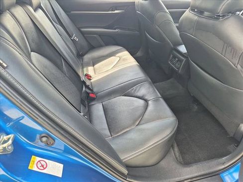 Used 2018 Toyota Camry XSE FWD image 19