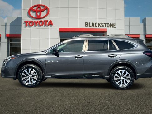 Used 2021 Subaru Outback Premium AWD/4WD image 6