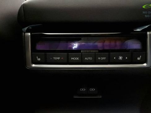 Used 2026 Lexus GX 550 w/ Accessory Package (2T) AWD/4WD image 57