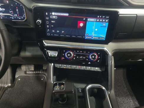 Used 2024 GMC Sierra 1500 Denali w/ Denali Reserve Package image 14