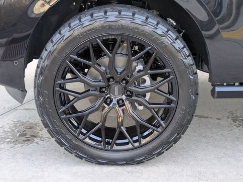 New 2025 Ford Expedition Platinum w/ Platinum Ultimate Package image 10