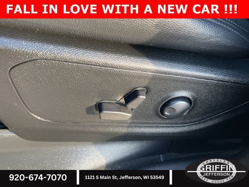 Used 2023 RAM 1500 Big Horn image 21