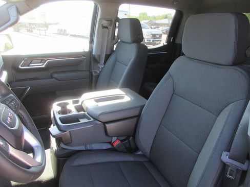 New 2026 GMC Sierra 1500 SLE AWD/4WD image 14