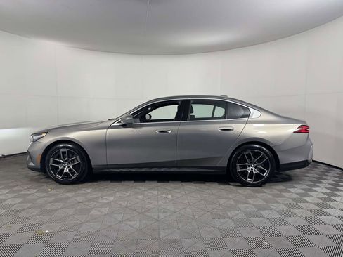 Used 2026 BMW 530i xDrive AWD/4WD image 11