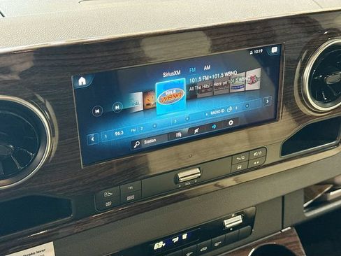 Used 2022 Mercedes-Benz Sprinter 3500 image 15