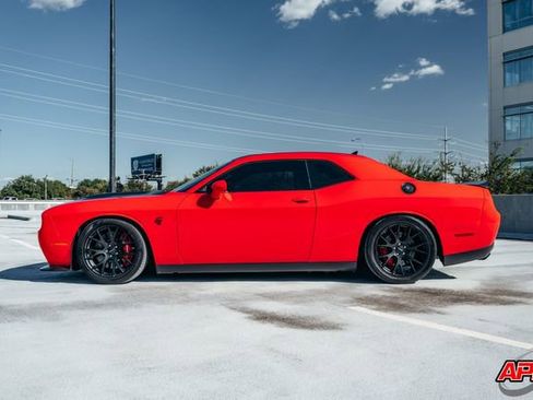 Used 2016 Dodge Challenger SRT Hellcat RWD image 43