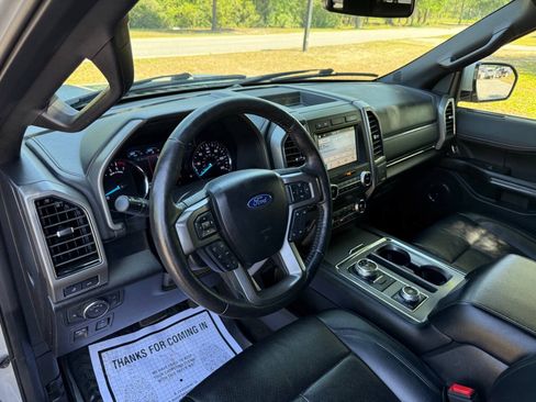 Used 2019 Ford Expedition Max XLT w/ Equipment Group 202A AWD/4WD image 31