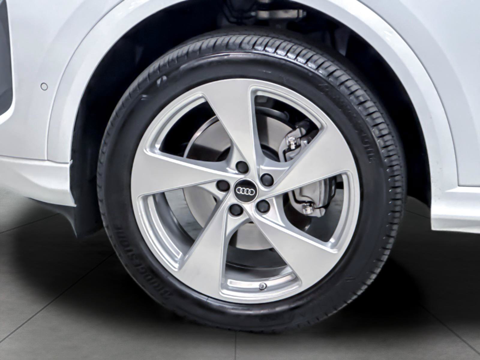 Certified 2026 Audi Q5 Premium Plus AWD/4WD image 26