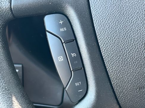 Used 2021 Chevrolet Express 2500 w/ Driver Convenience Package RWD image 19