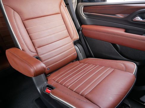 Certified 2023 GMC Yukon Denali Ultimate image 14