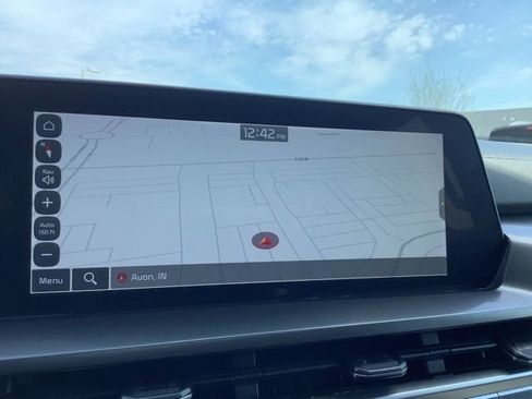 Used 2025 Kia Telluride S image 31