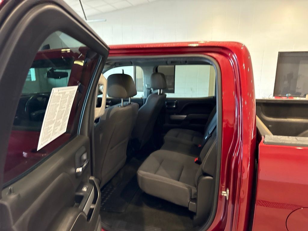 Used 2018 Chevrolet Silverado 1500 LT w/ All Star Edition AWD/4WD image 19