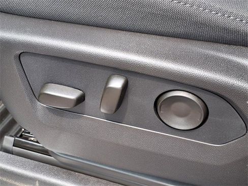 Used 2026 Chevrolet Silverado 1500 LT image 10