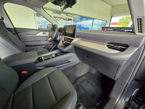 New 2026 Ford Explorer Active w/ Active Comfort Package image 29