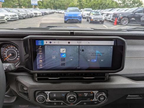 Used 2025 Jeep Wrangler Unlimited Sport AWD/4WD image 20