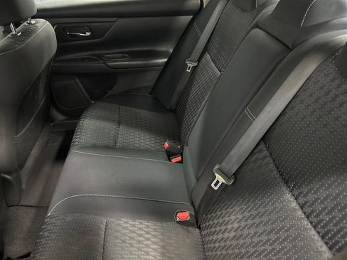 Used 2016 Nissan Altima 2.5 S w/ Power Driver Seat Package image 10
