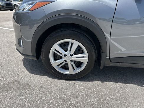 New 2025 Nissan Kicks Play S image 41