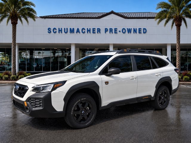 Used 2025 Subaru Outback Wilderness AWD/4WD image 3