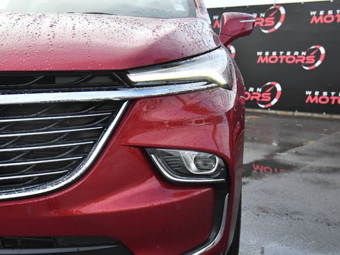 Used 2024 Buick Enclave Premium image 11