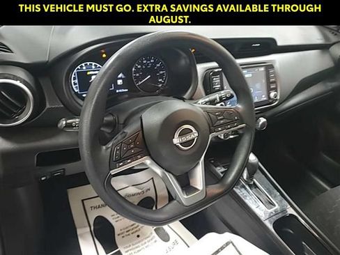 Used 2024 Nissan Kicks SV FWD image 8