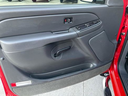 Used 2005 GMC Sierra 1500 SLE w/ Light Duty Power Package image 27