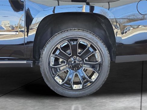 Used 2019 GMC Yukon XL Denali w/ Denali Ultimate Package image 33