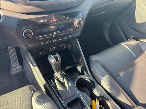 Used 2016 Hyundai Tucson Limited AWD/4WD image 27