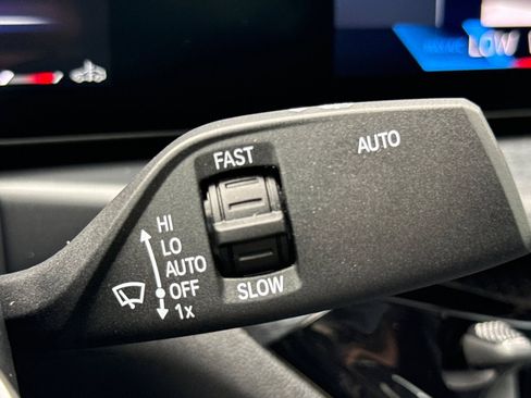 Used 2025 BMW 430i Coupe w/ Premium Package image 31