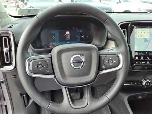 New 2026 Volvo XC40 B5 Core w/ Climate Package image 15