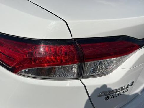 Used 2023 Toyota Corolla LE FWD image 11