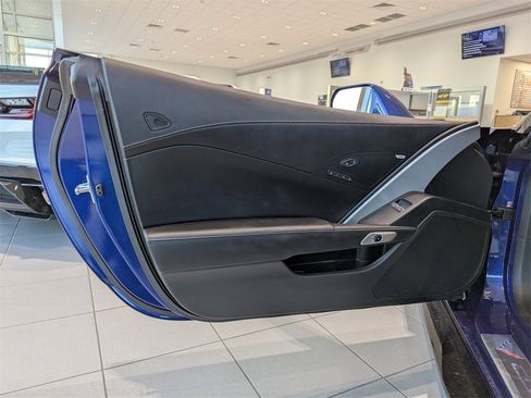 Used 2019 Chevrolet Corvette Z06 image 5