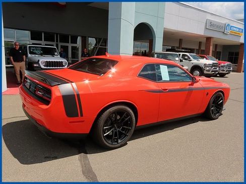 Used 2023 Dodge Challenger SRT Hellcat w/ Driver Convenience Group RWD image 7