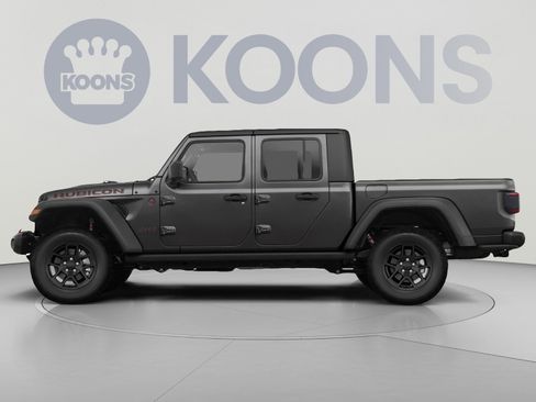 Used 2025 Jeep Gladiator Mojave AWD/4WD image 2