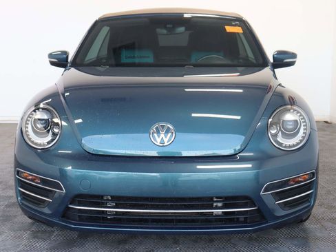 Used 2018 Volkswagen Beetle 2.0T Coast w/ Coast Lighting Package image 2